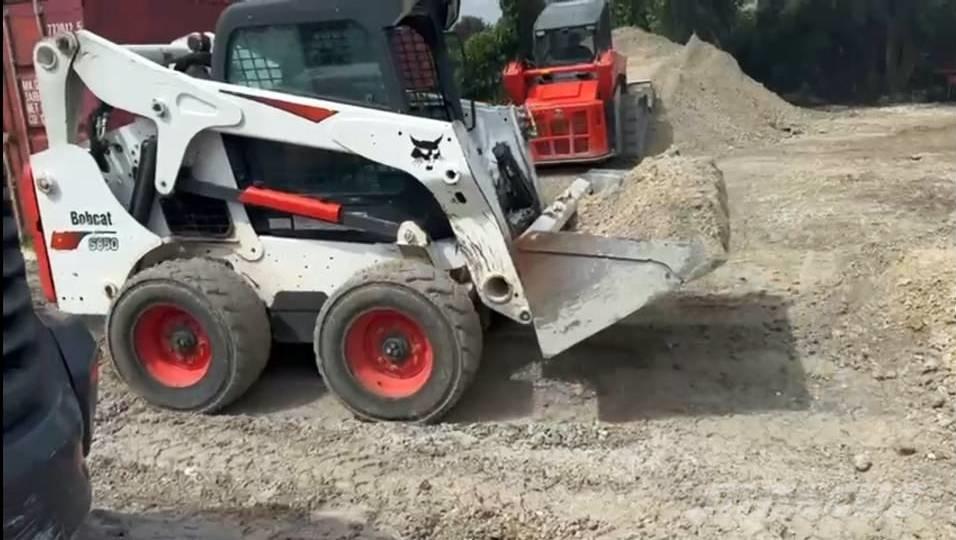 Bobcat S650 Smykem řízené nakladače