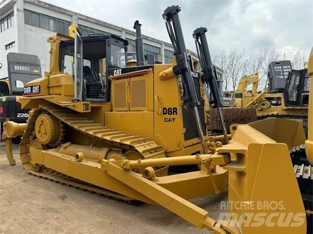 CAT D 8 R Pásové dozery