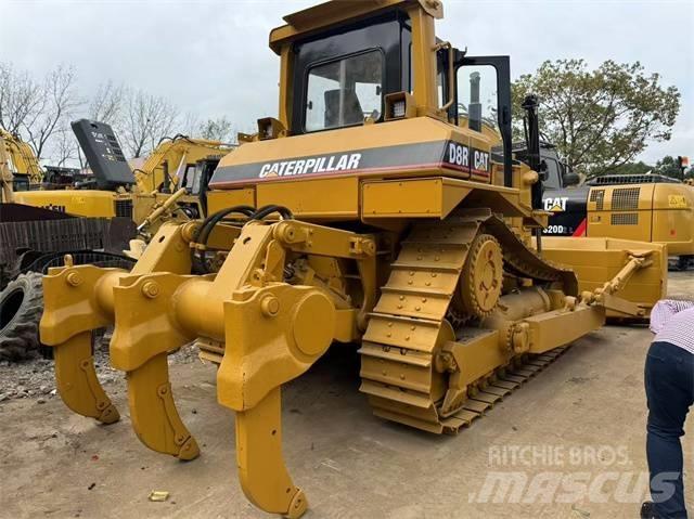 CAT D 8 R Pásové dozery
