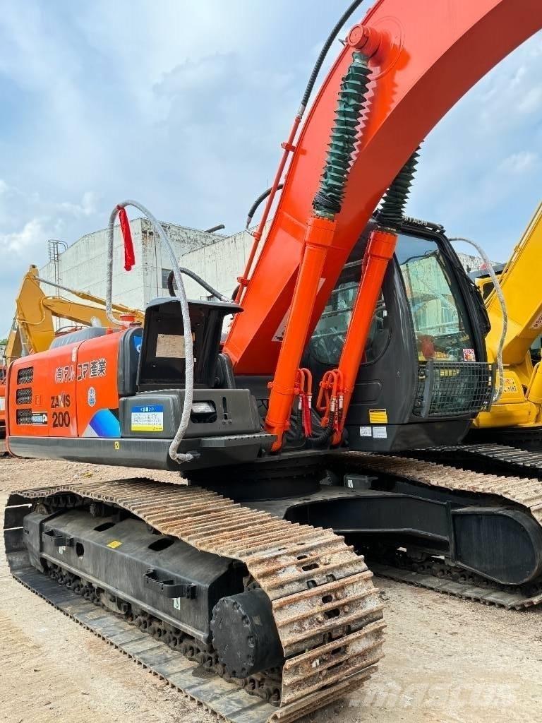 Hitachi ZX 200 Pásová rýpadla