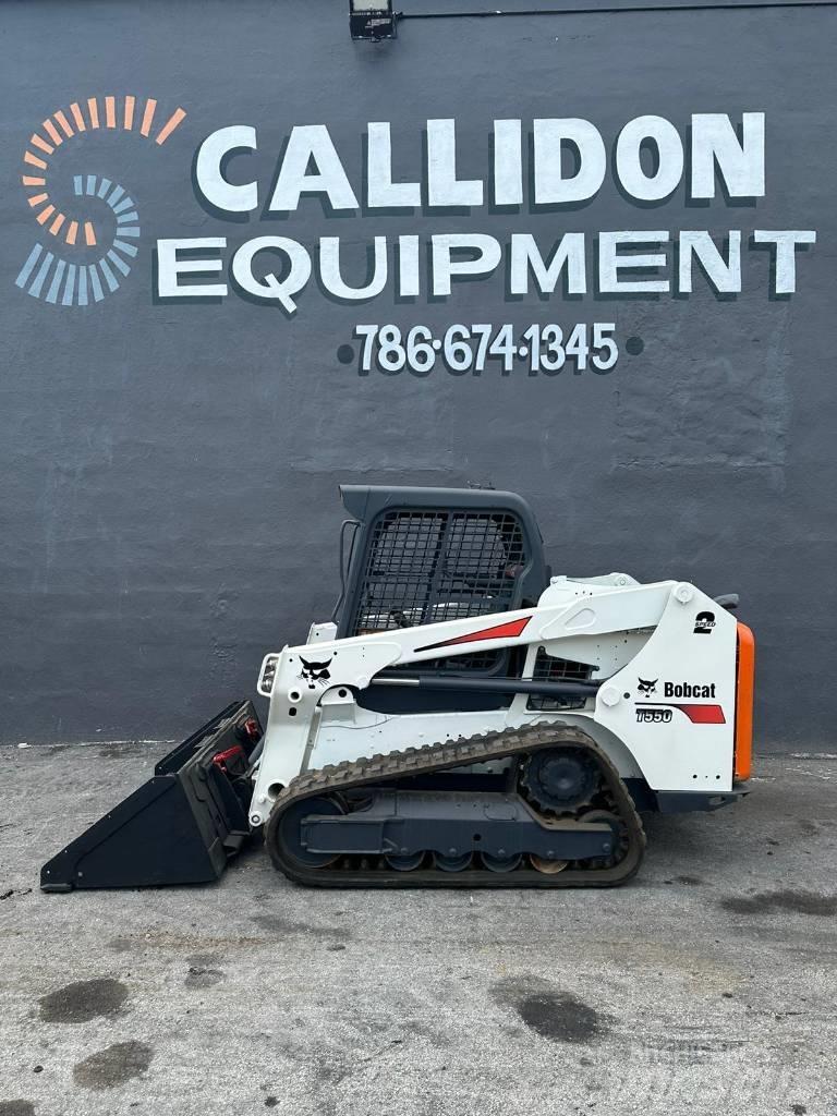 Bobcat T 550 Smykem řízené nakladače