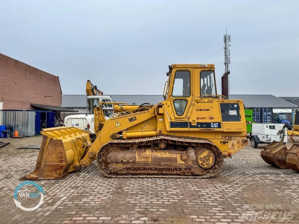 CAT 963 Pásové nakladače