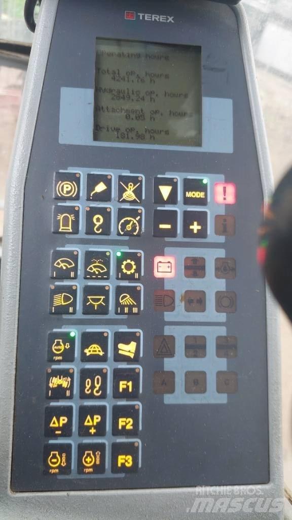 Terex TM 230 Stroje pro manipulaci s odpadem