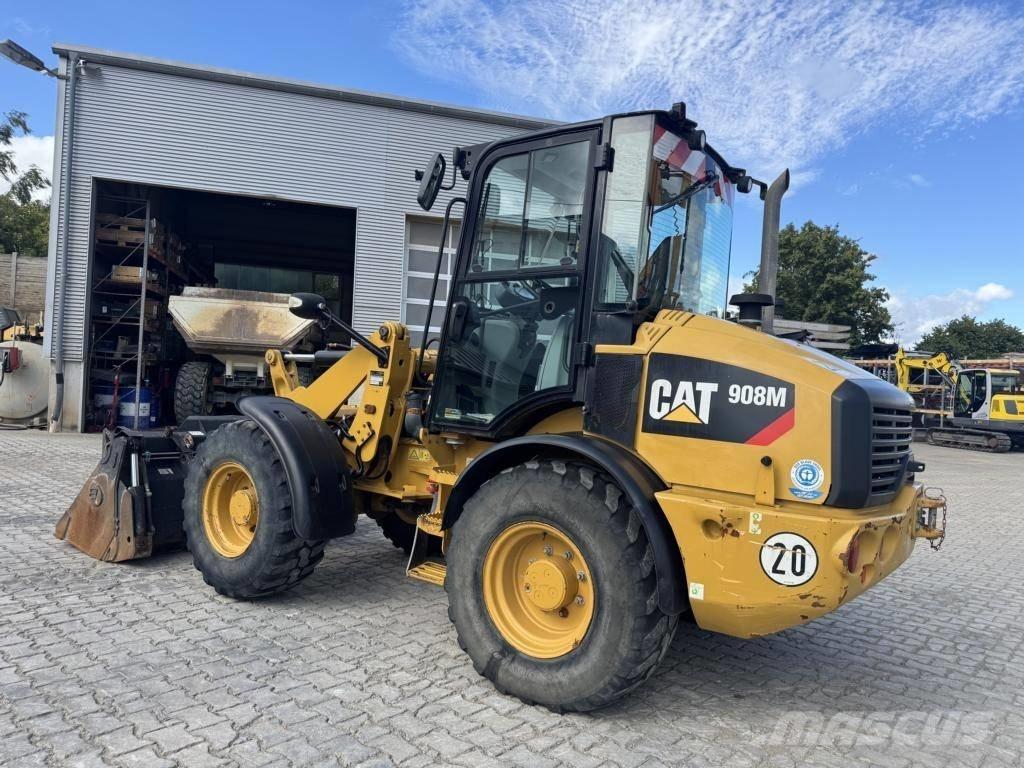 CAT 908M Kolové nakladače