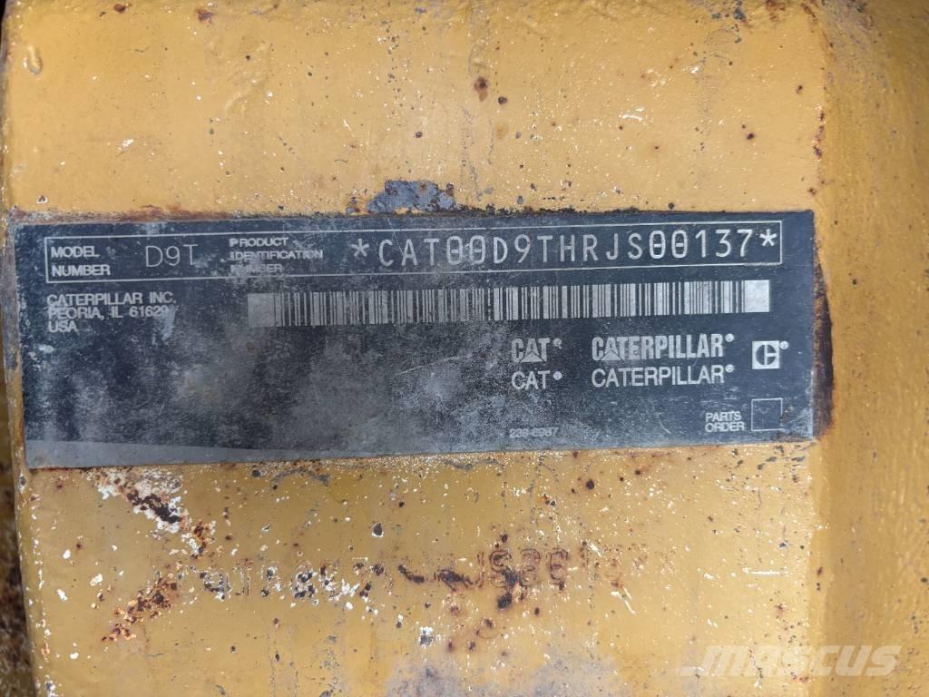 CAT D 9 T Pásové dozery