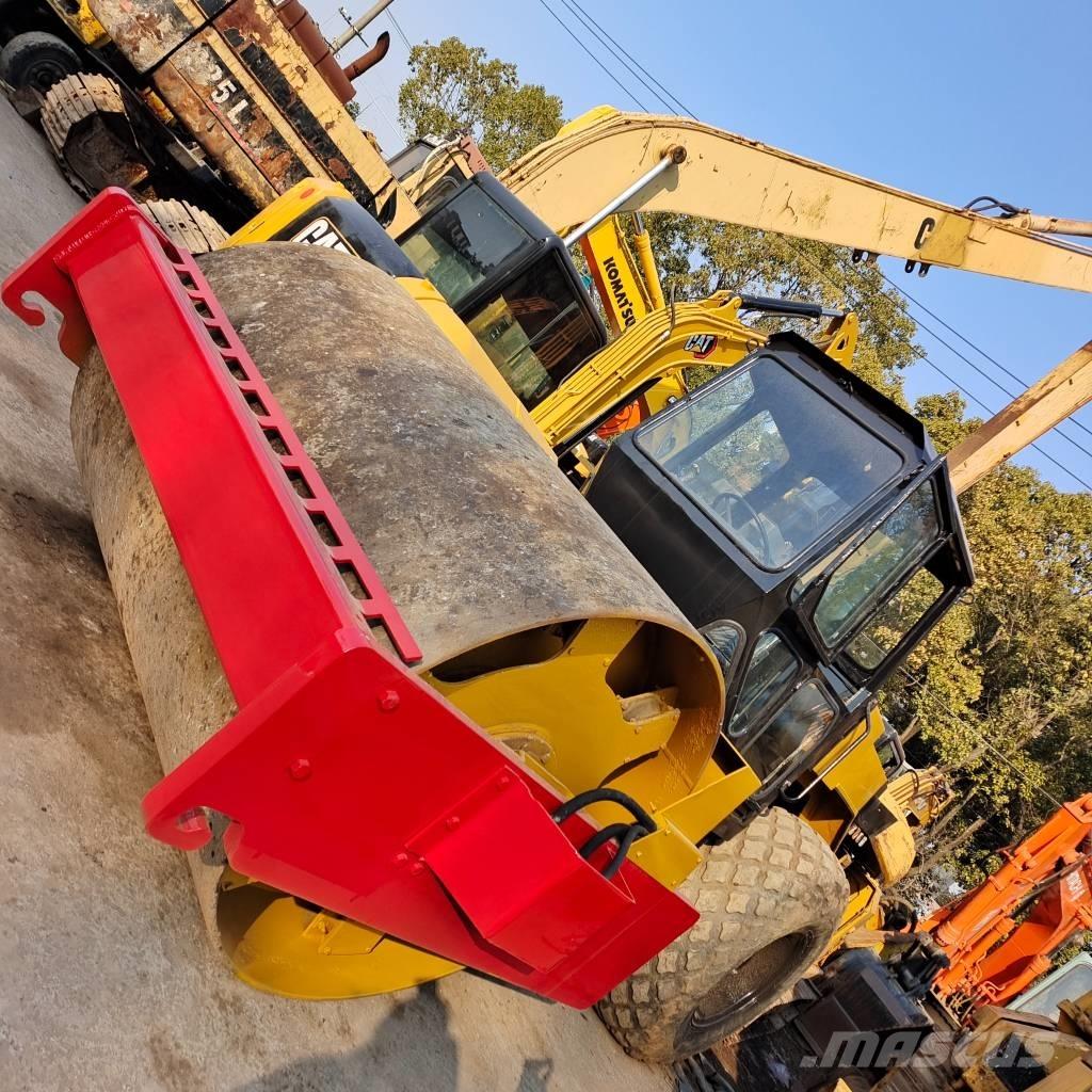 Dynapac CA25D Tahačové válce