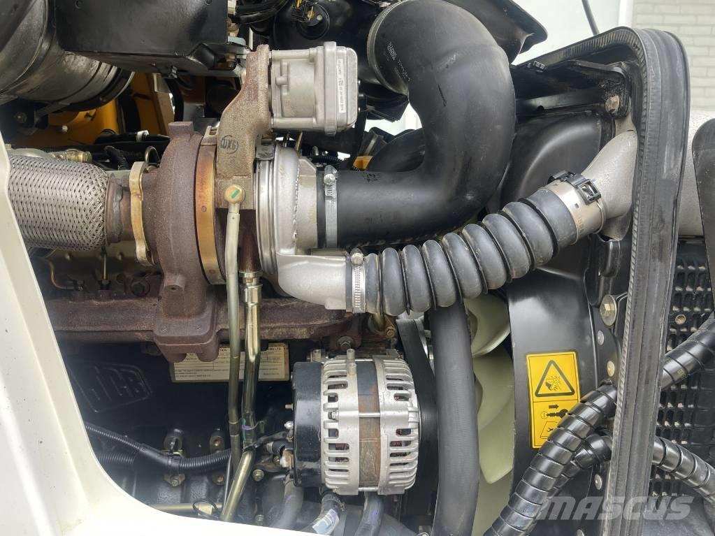 JCB 3 CX    2019 Rýpadlo-nakladače