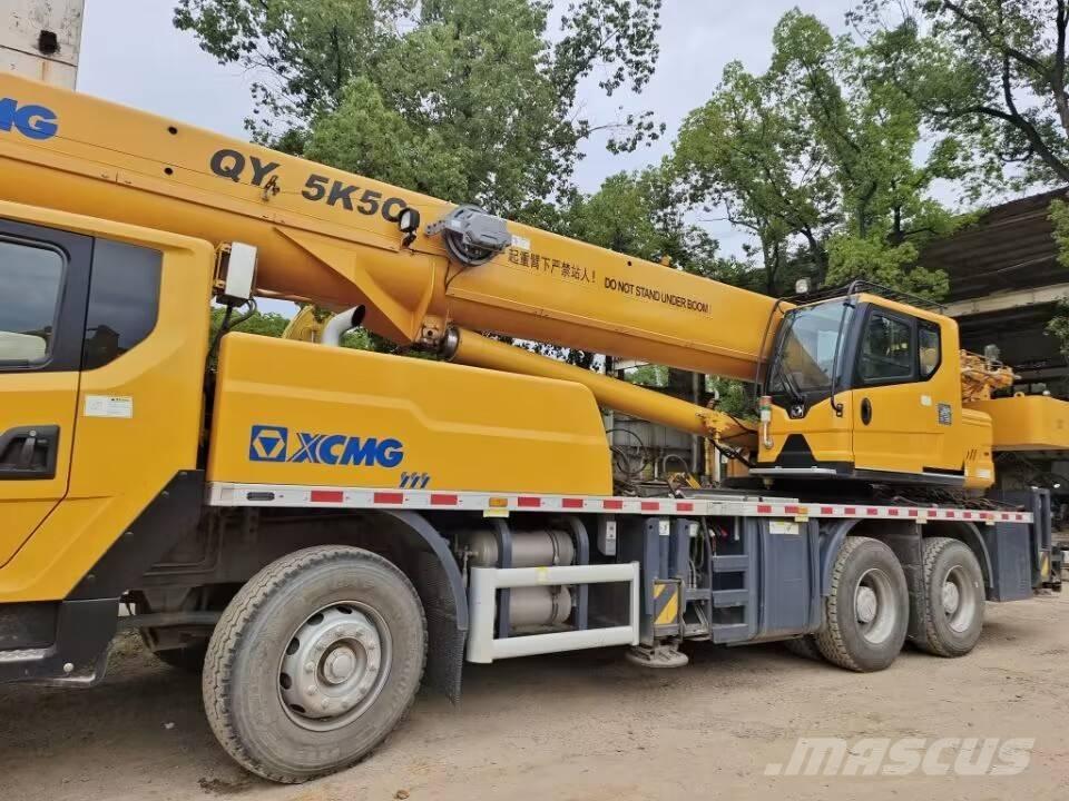 XCMG QY 50 Univerzální terénní jeřáby