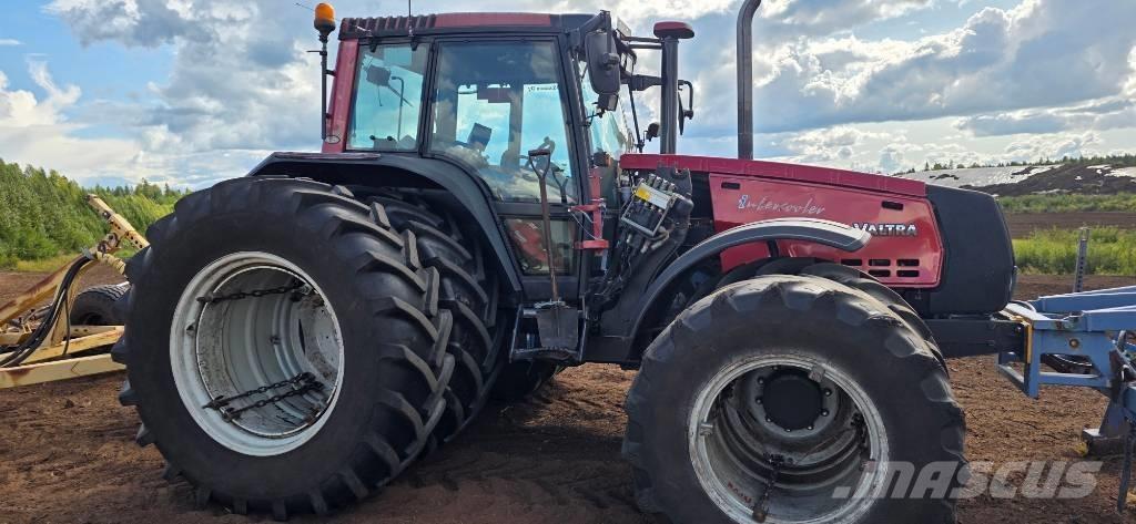 Valtra 8950 Hitec Traktory