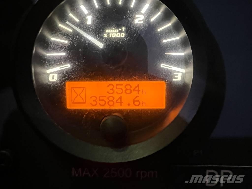 Sandvik DT1130i Povrchové vrtací stroje