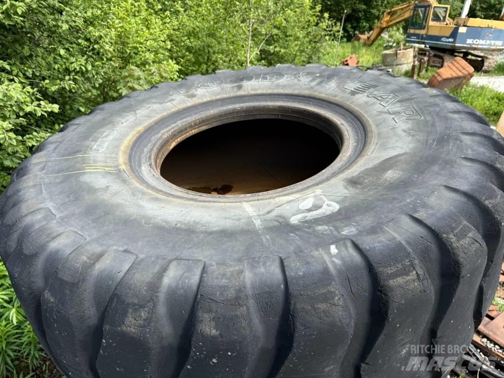 Goodyear 23,5R25 Pneumatiky, kola a ráfky