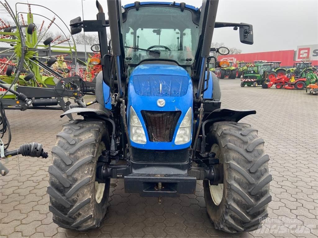 New Holland T 4.95 Traktory