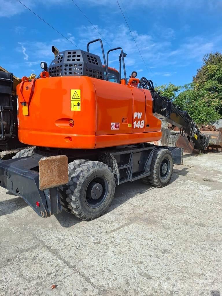 Komatsu PW 148-11 Kolová rýpadla