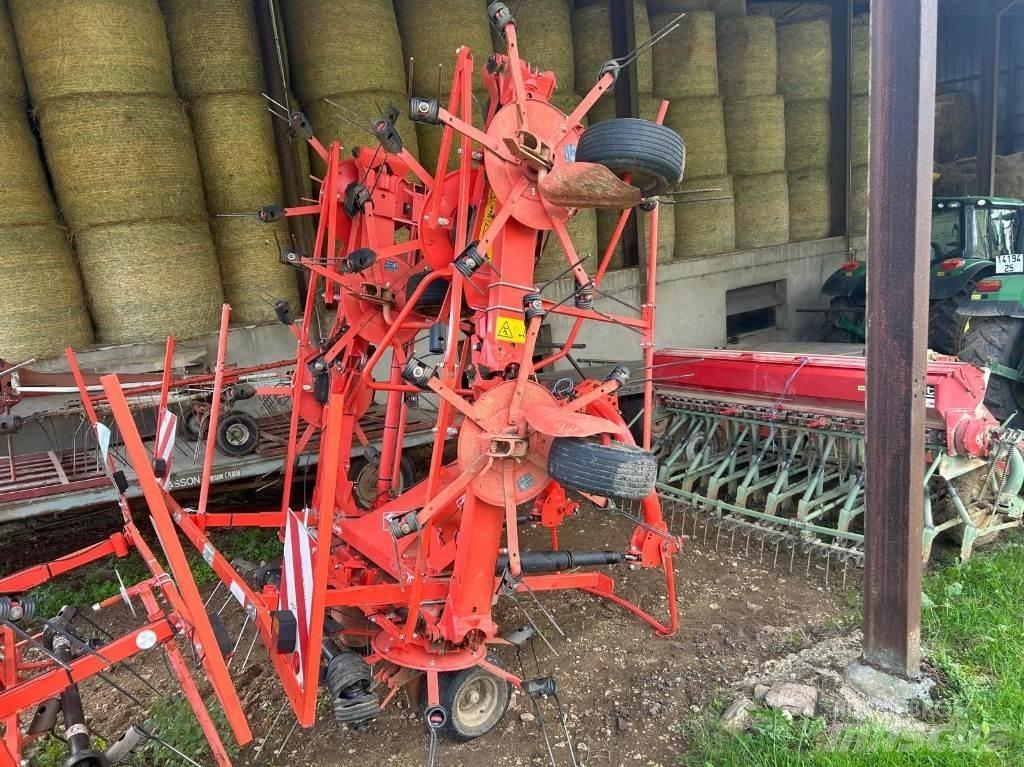 Kuhn GF8702 Obraceče a shrabovače sena