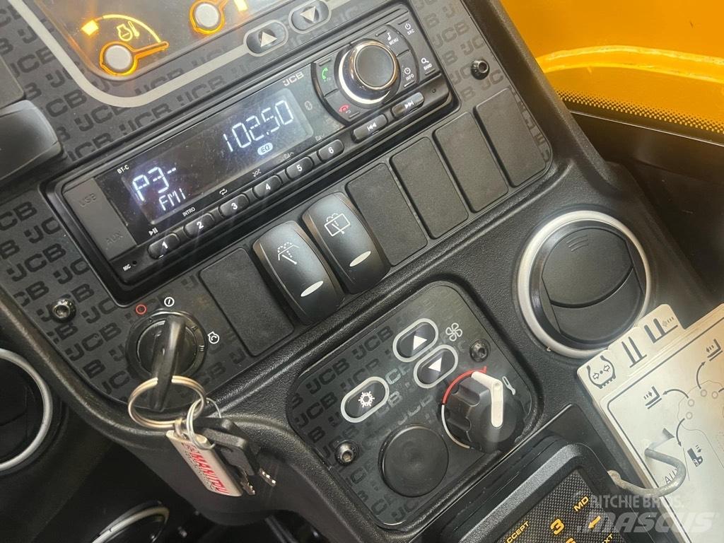 JCB 535-95 Teleskopické manipulátory