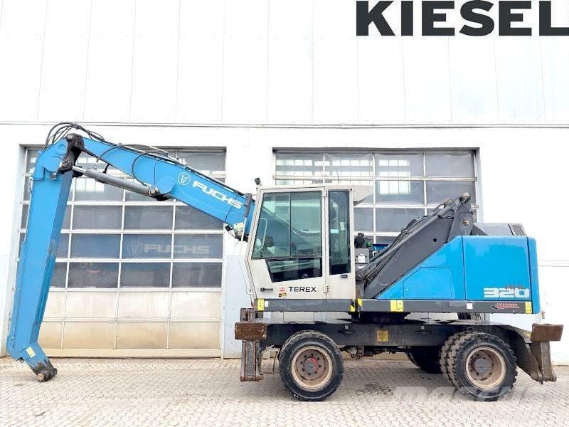 Fuchs MHL 320 F Stroje pro manipulaci s odpadem