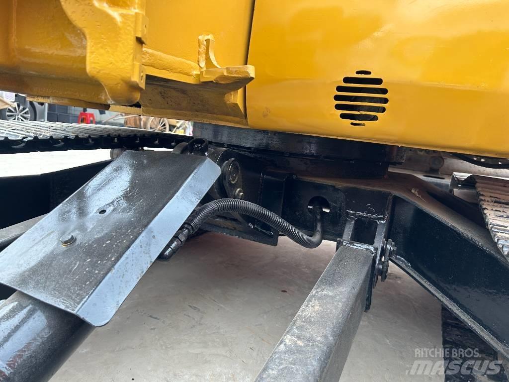 CAT 304 Pásová rýpadla