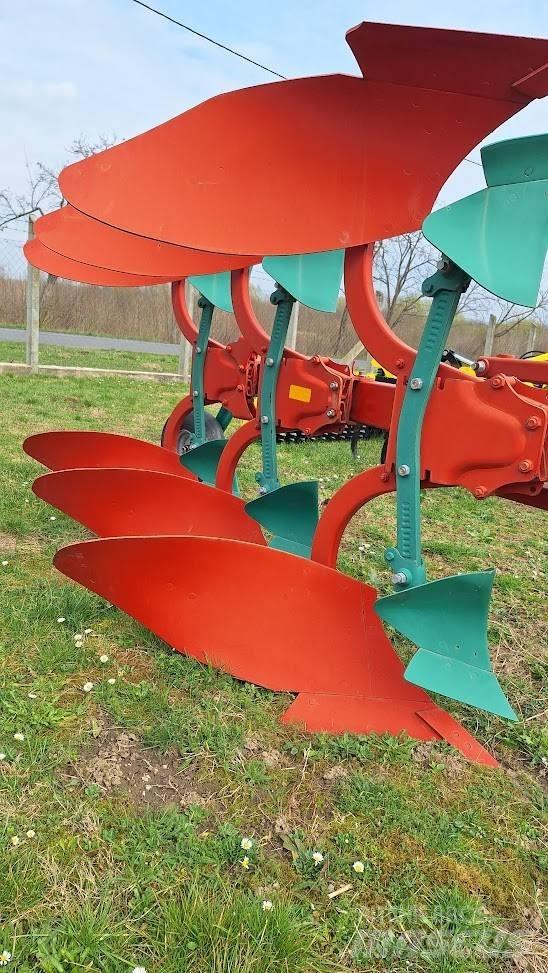 Kverneland 150B/3 Oboustranné pluhy
