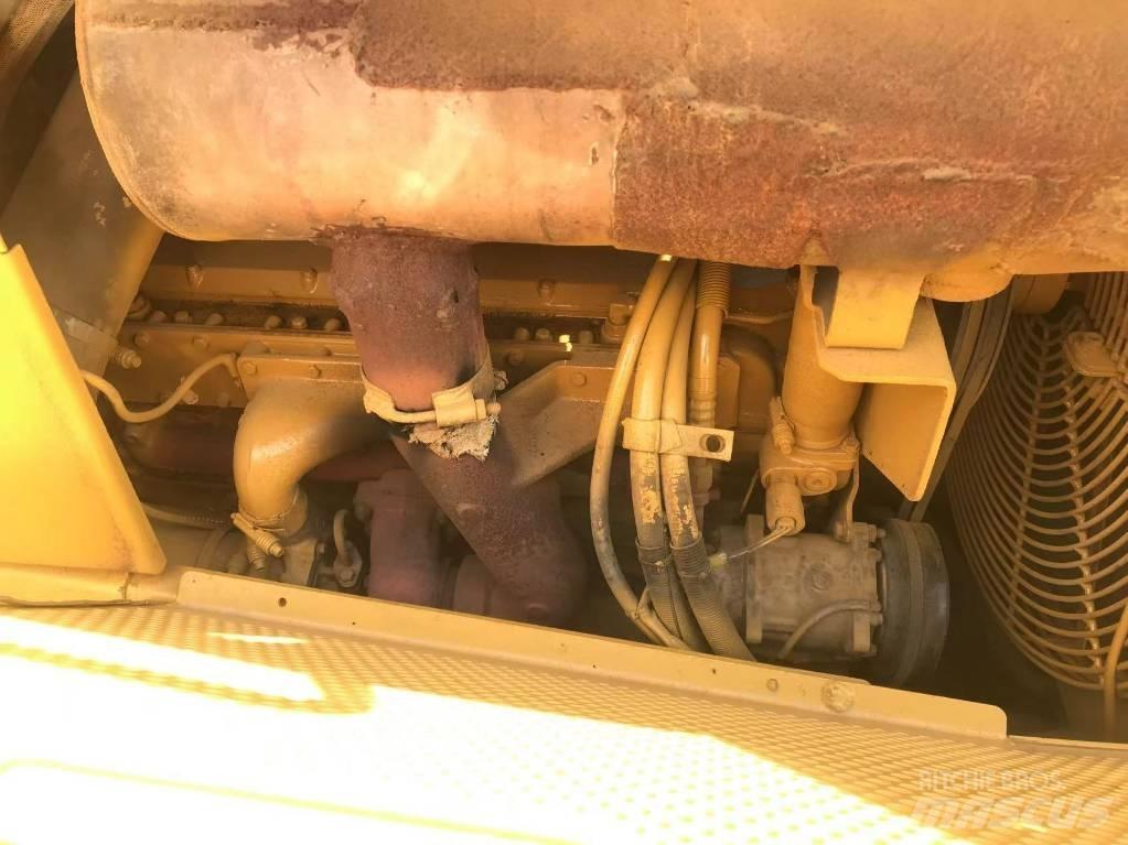 CAT D 6 G Pásové dozery
