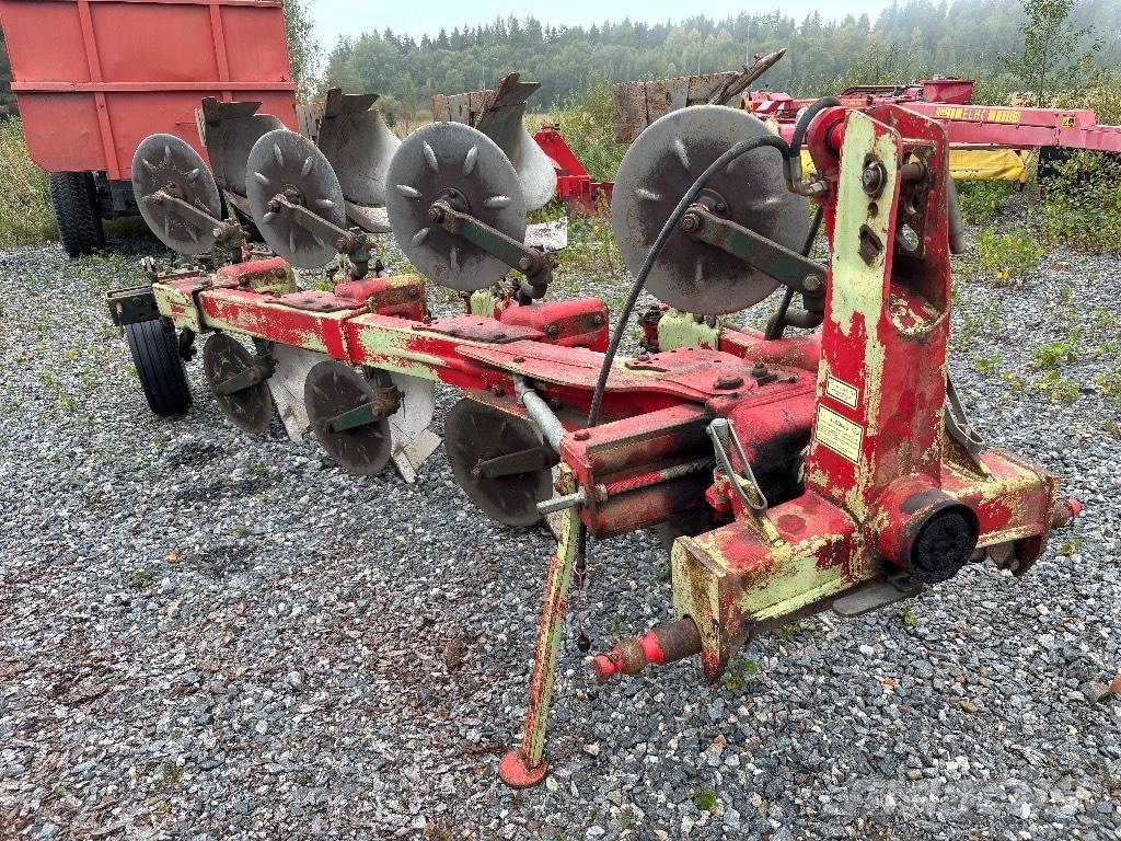 Vogel & Noot M850ST Oboustranné pluhy