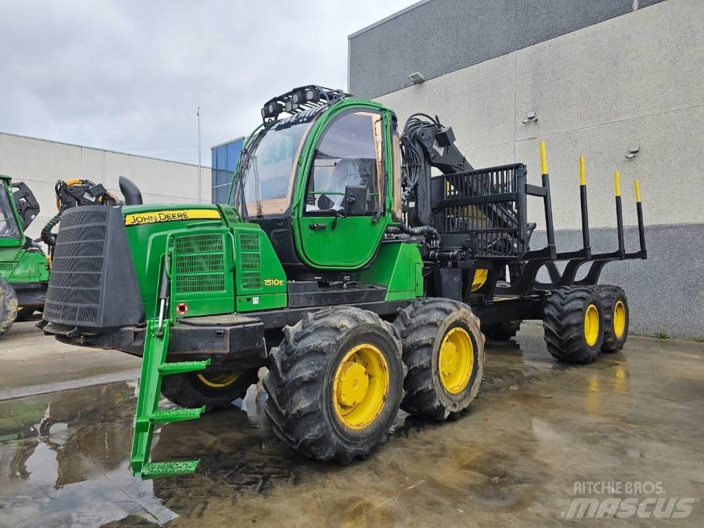 John Deere 1510 E Vyvážecí traktory