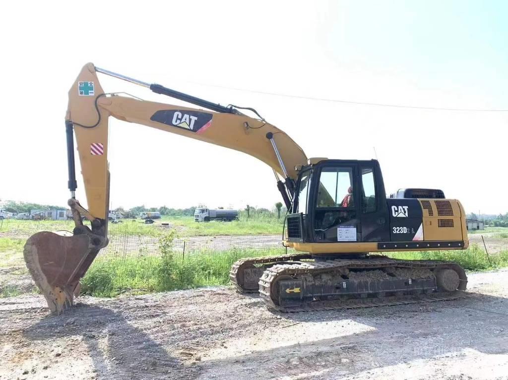 CAT 320 Pásová rýpadla