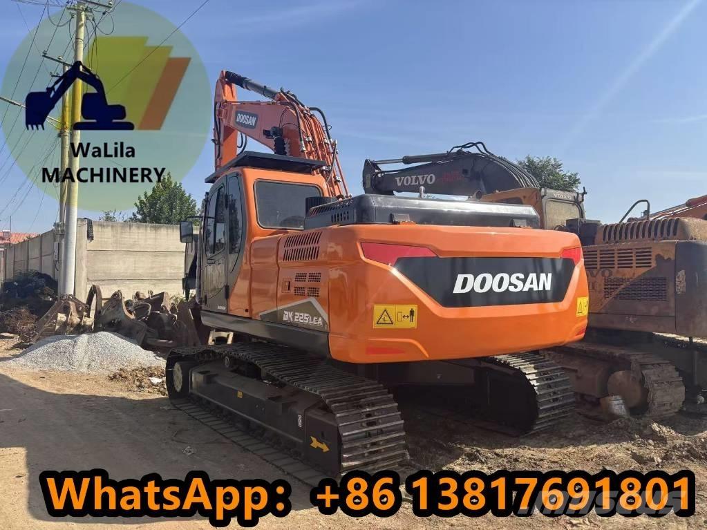 Doosan DX 225 LCA Pásová rýpadla