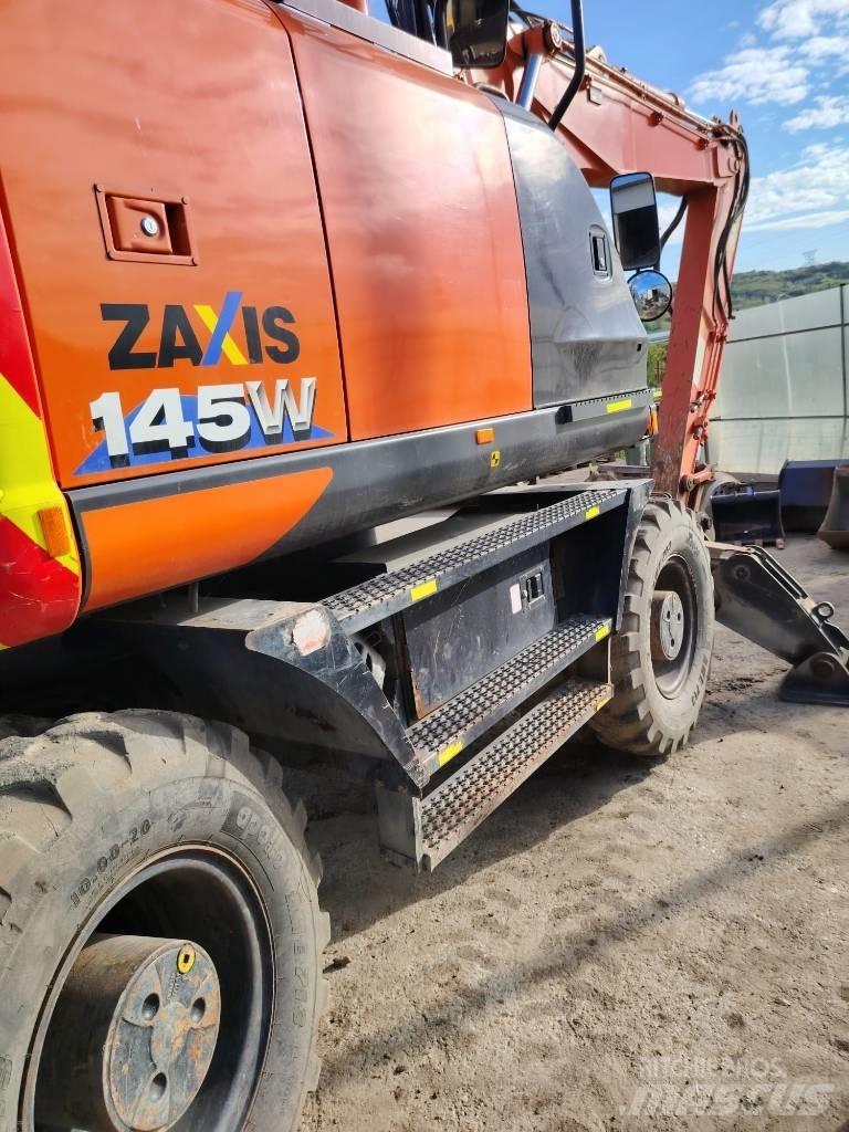 Hitachi ZX 145 Kolová rýpadla