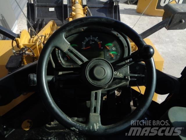 CAT 938 H Kolové nakladače