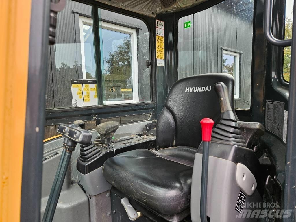 Hyundai Robex 25-9 Mini rýpadla < 7t