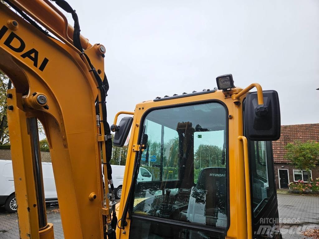 Hyundai Robex 25-9 Mini rýpadla < 7t