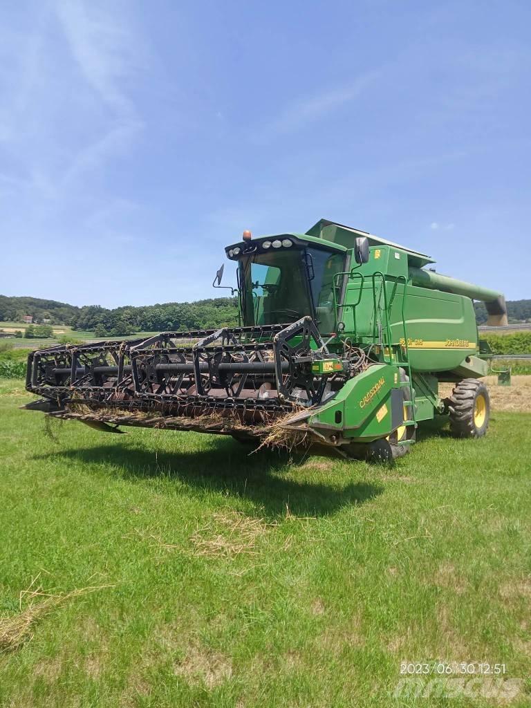 John Deere 9540 CWS Sklízecí mlátičky