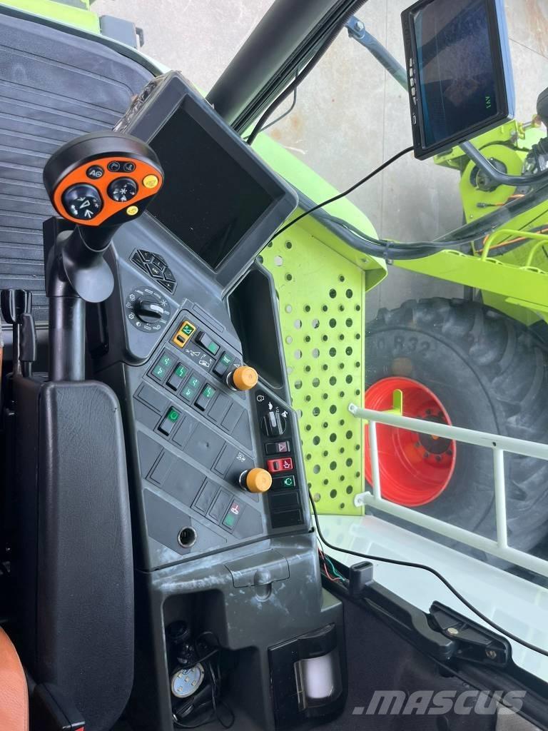 CLAAS Lexion 560 TT Sklízecí mlátičky