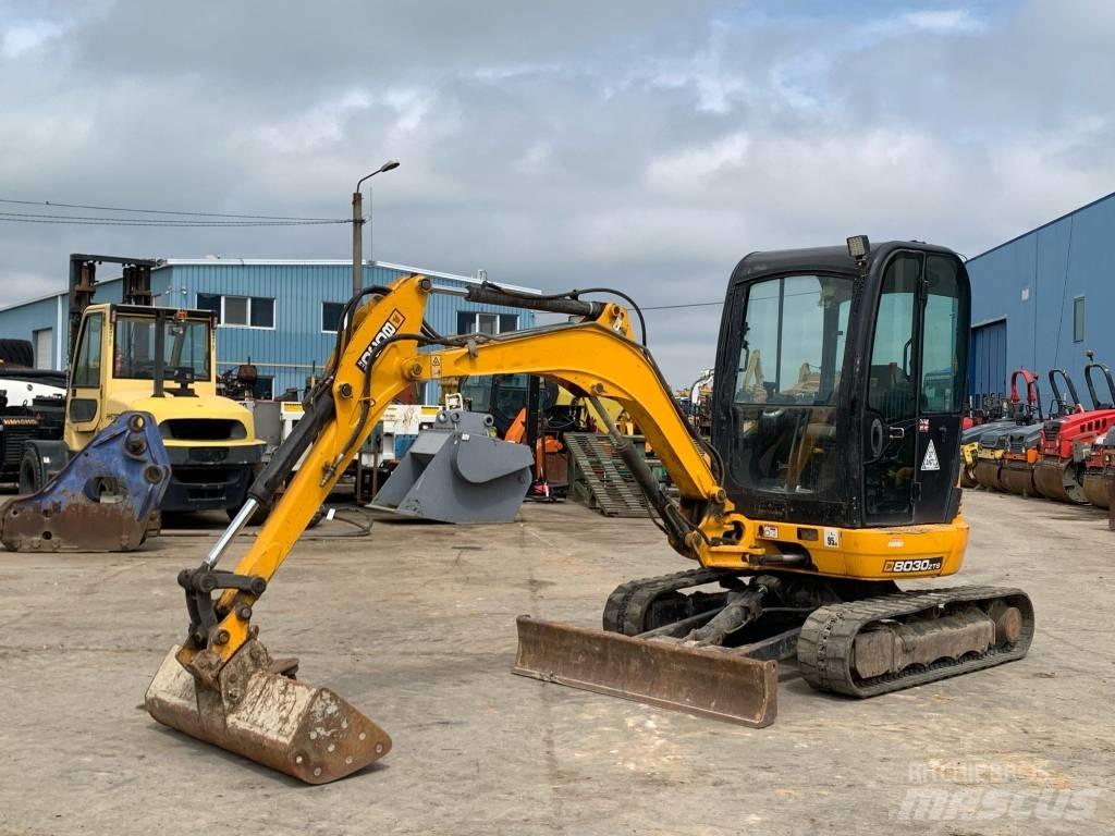 JCB 8030 ZTS Mini rýpadla < 7t