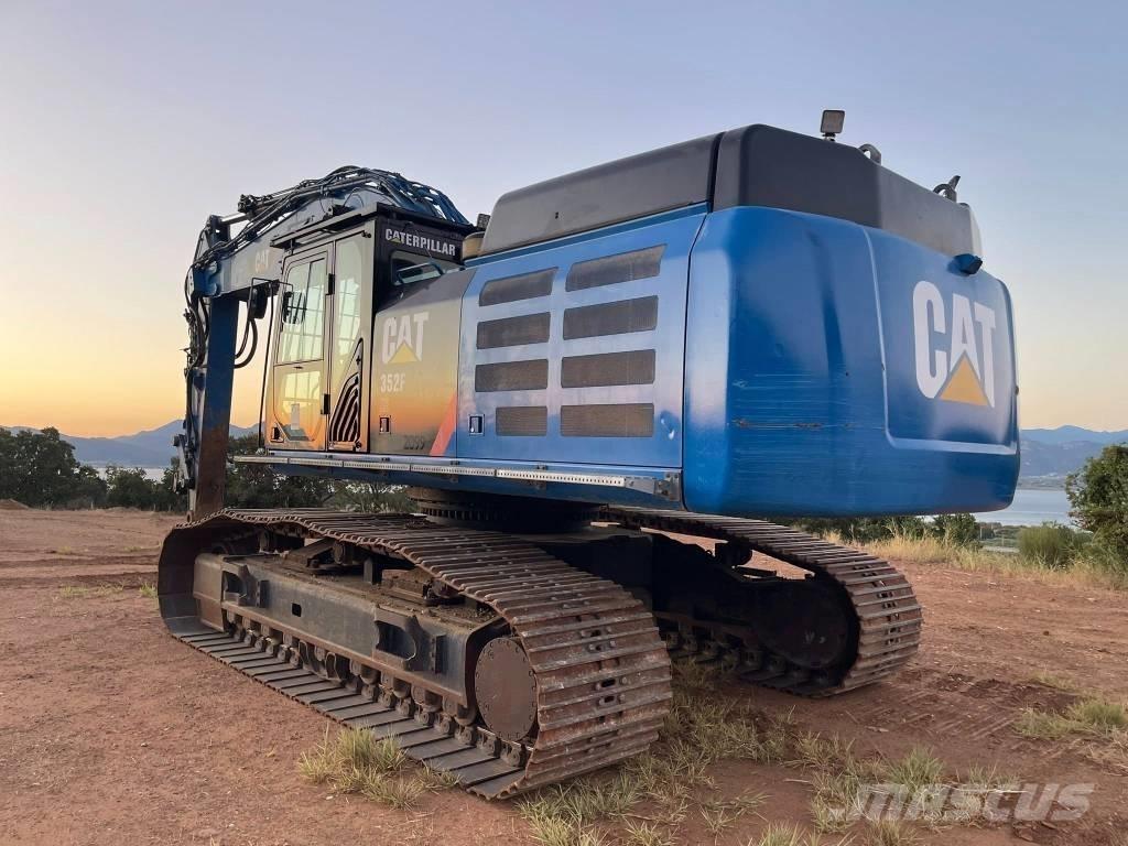 CAT 352 F XE Pásová rýpadla