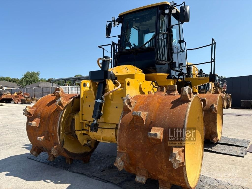 CAT 816 Skládkové kompaktory