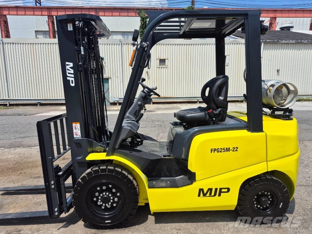  MJP FPG25M-22 Další