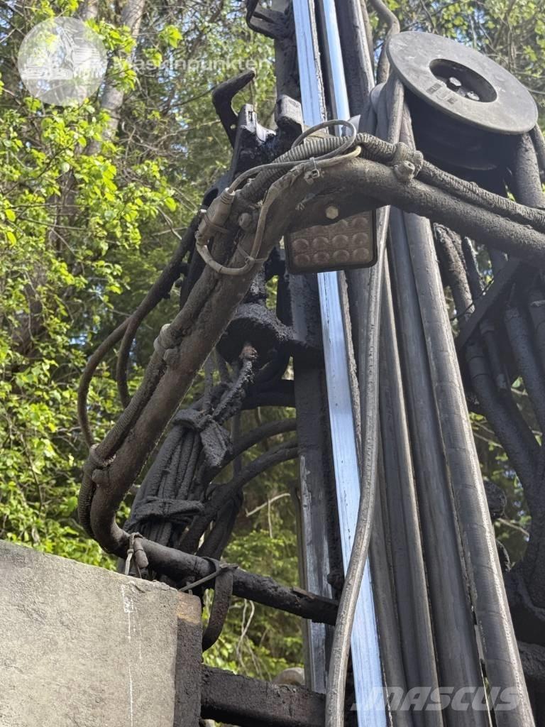 Atlas Copco ROC D3 Povrchové vrtací stroje