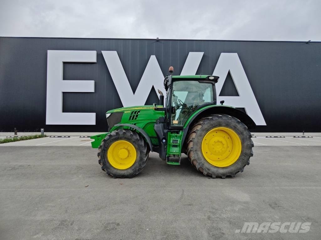 John Deere 6215 R Traktory