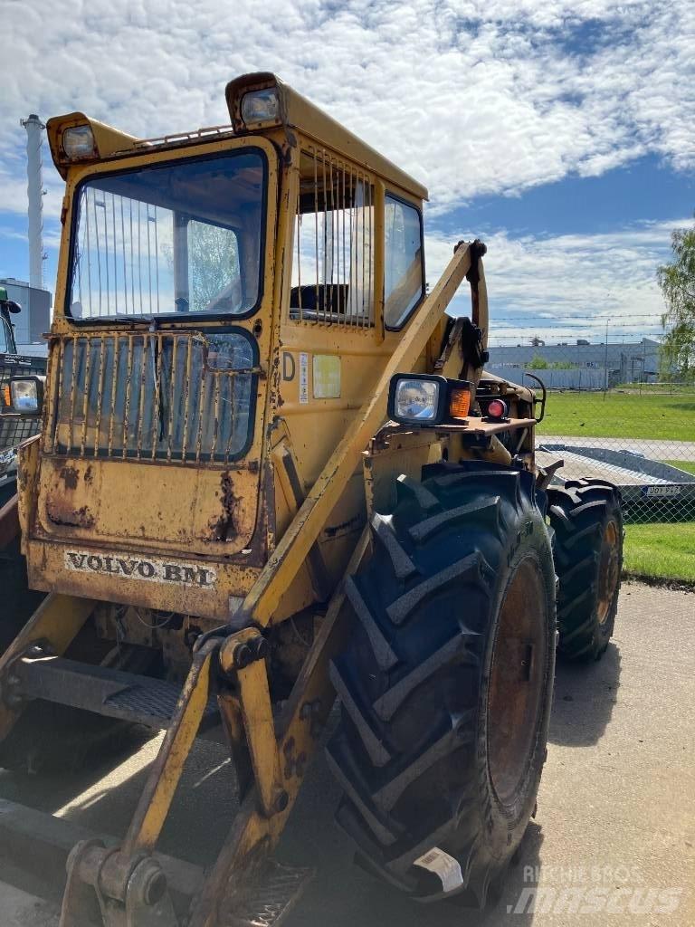 Volvo BM 641 Čelní nakladače a rypadla