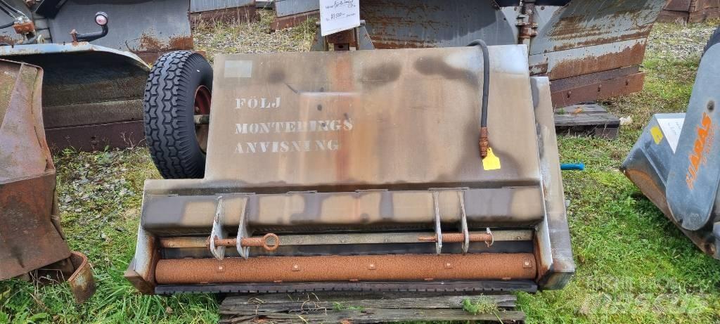 Fjärås 1,35 Sypače písku a soli