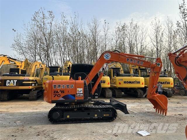 Hitachi ZX70 Pásová rýpadla