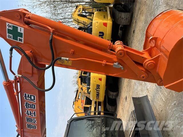Hitachi ZX70 Pásová rýpadla