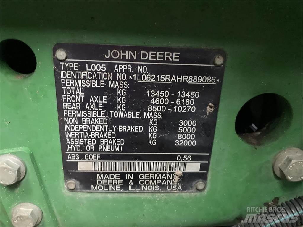 John Deere 6215R Traktory