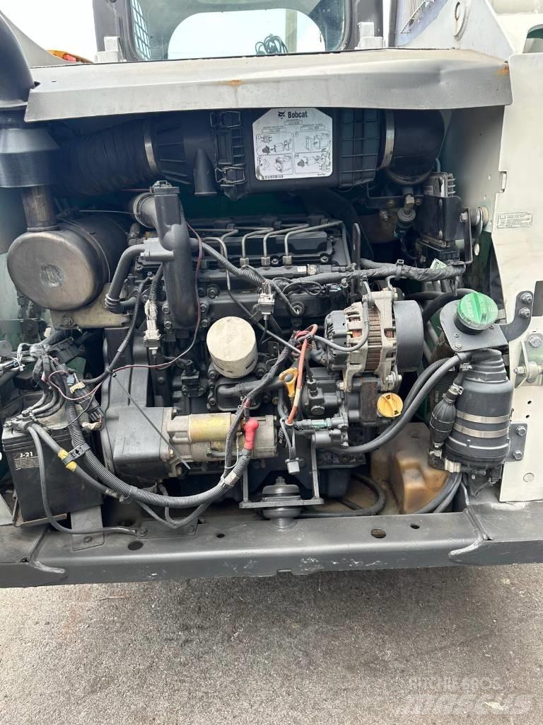 Bobcat S510 Smykem řízené nakladače