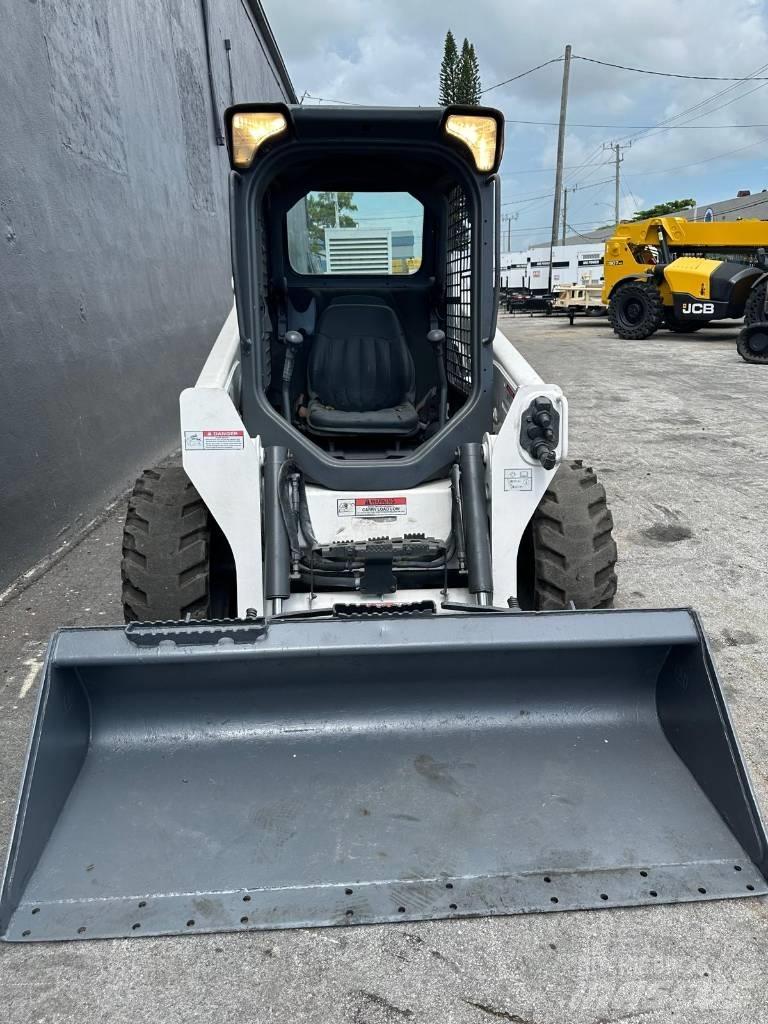 Bobcat S510 Smykem řízené nakladače