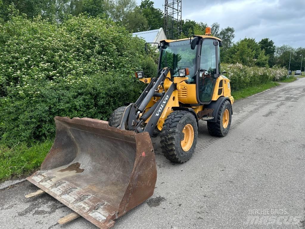 Volvo L 25 F Kolové nakladače