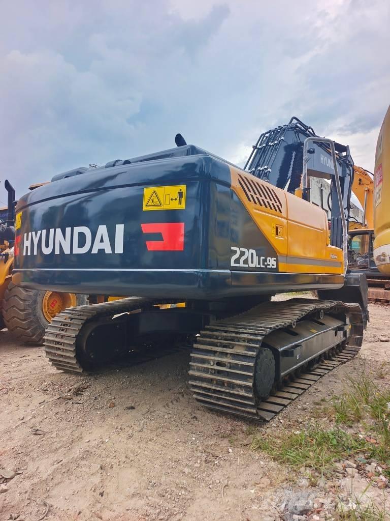 Hyundai 220LC-9S Pásová rýpadla
