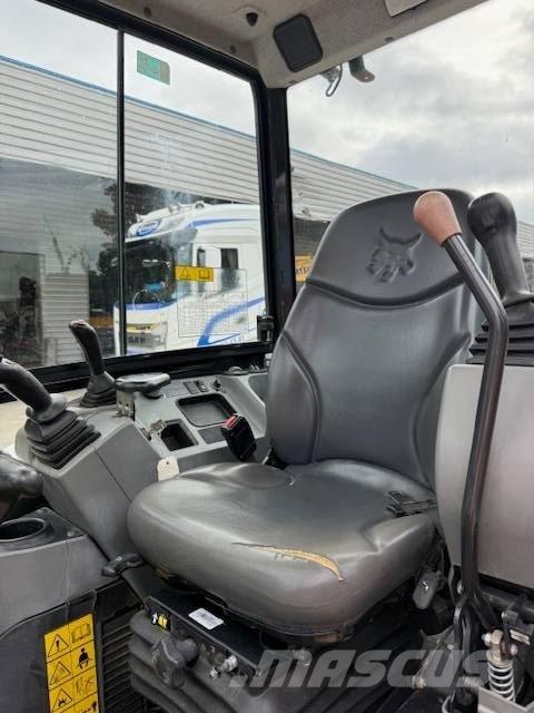 Bobcat E 35z Mini rýpadla < 7t