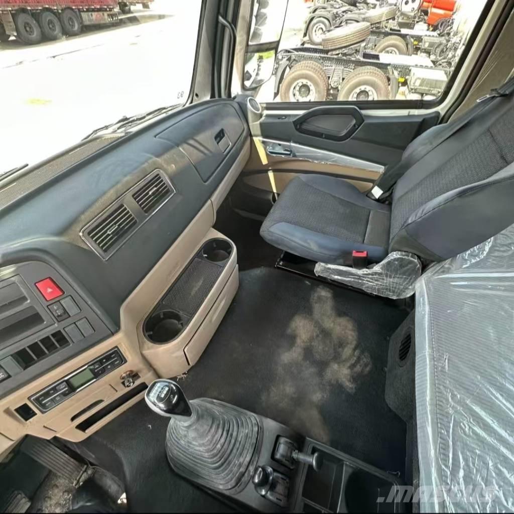 Howo 371 8x4 Sklápěče